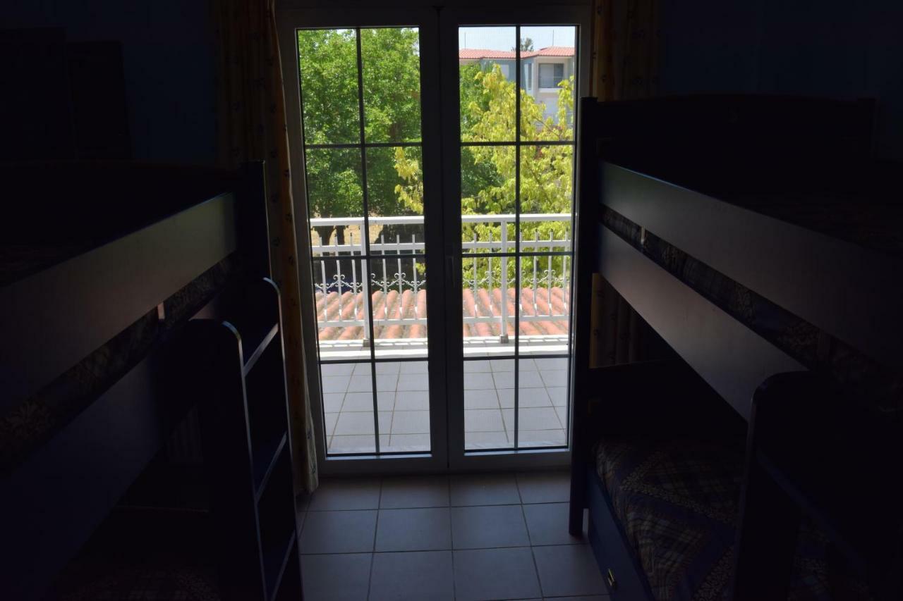 Villa Close To The Beach 奥马斯帕纳吉亚斯 外观 照片